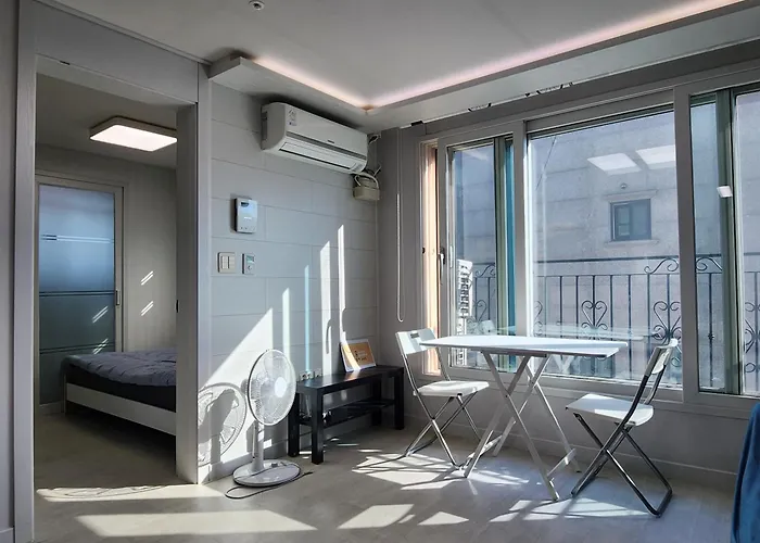 Sg Two Single Near Sadang Station 빌라 *