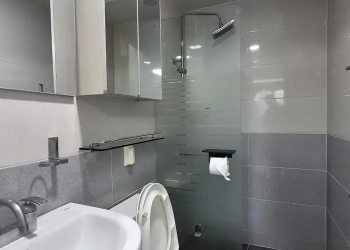 Sg Two Single Near Sadang Station 빌라 *